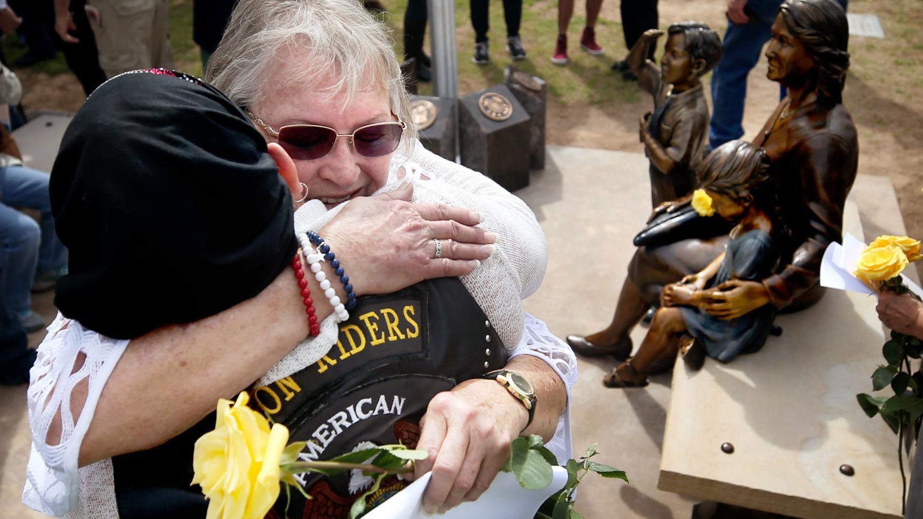 Tucson memorial statue honors Gold Star families